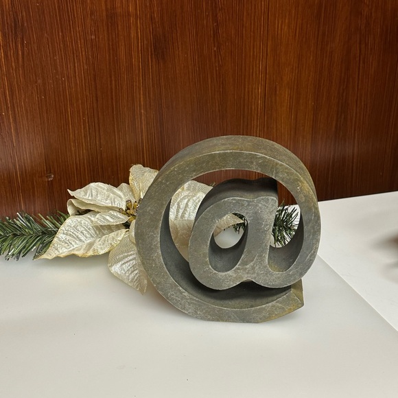 Modern Art Decor arroba Symbol Sculpture Decor - Picture 11 of 11